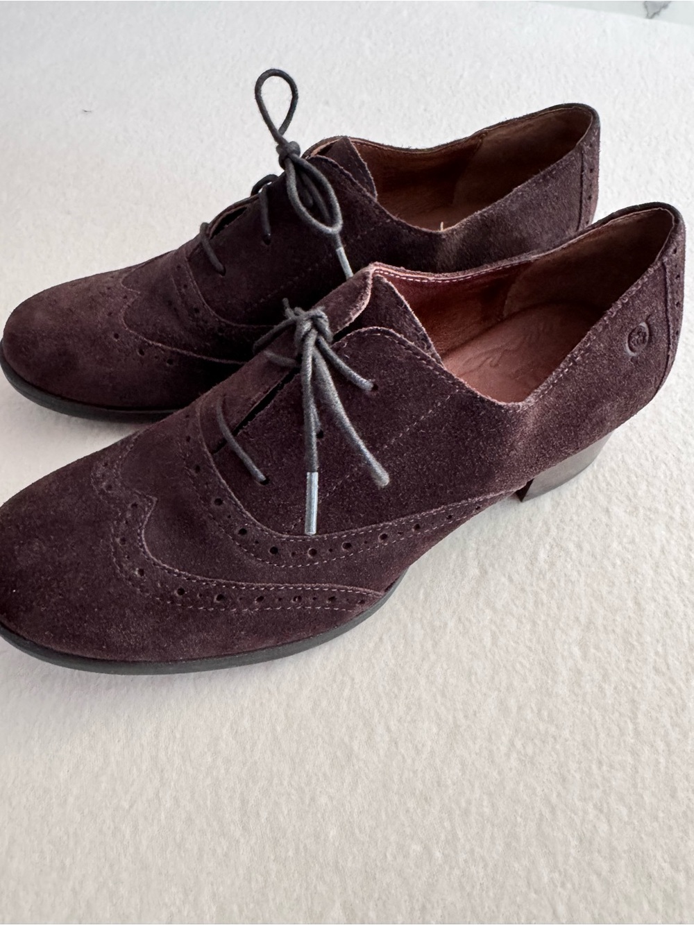 Born Suede Wingtip Stacked Heel Shoes 8.5 EU 40 Brown New Without Tags No Box